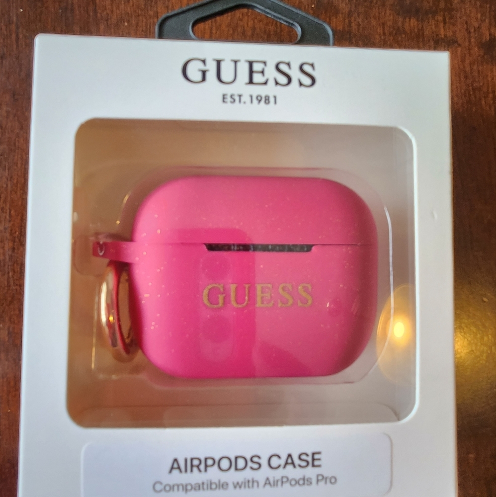 Guess Airpods Case